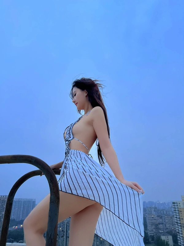 白色蝴蝶 - 就是阿朱啊