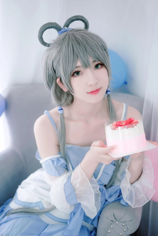 洛天依 生日快乐 - 弥音音ww
